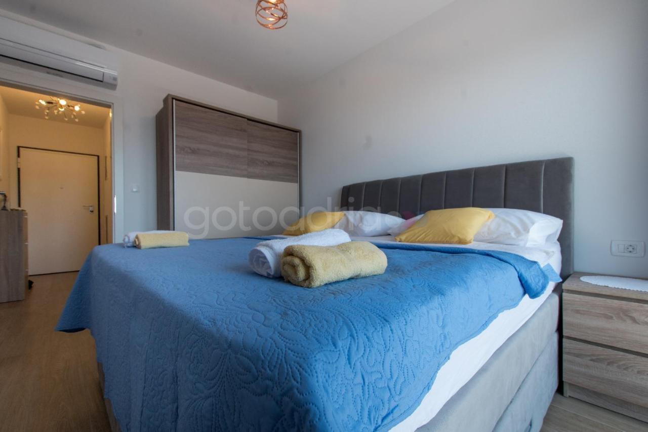 Sea View Apartment Ljiljana Макарска Екстериор снимка