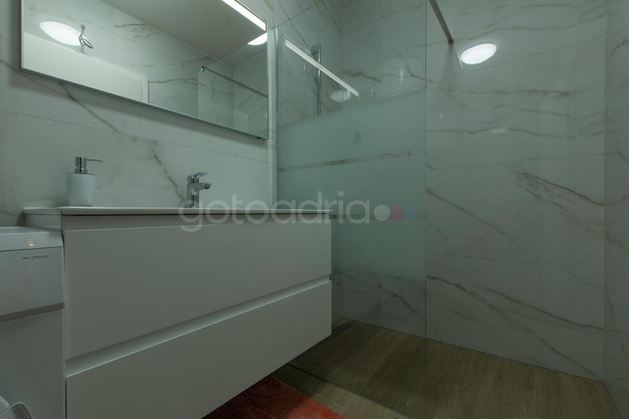 Sea View Apartment Ljiljana Макарска Екстериор снимка